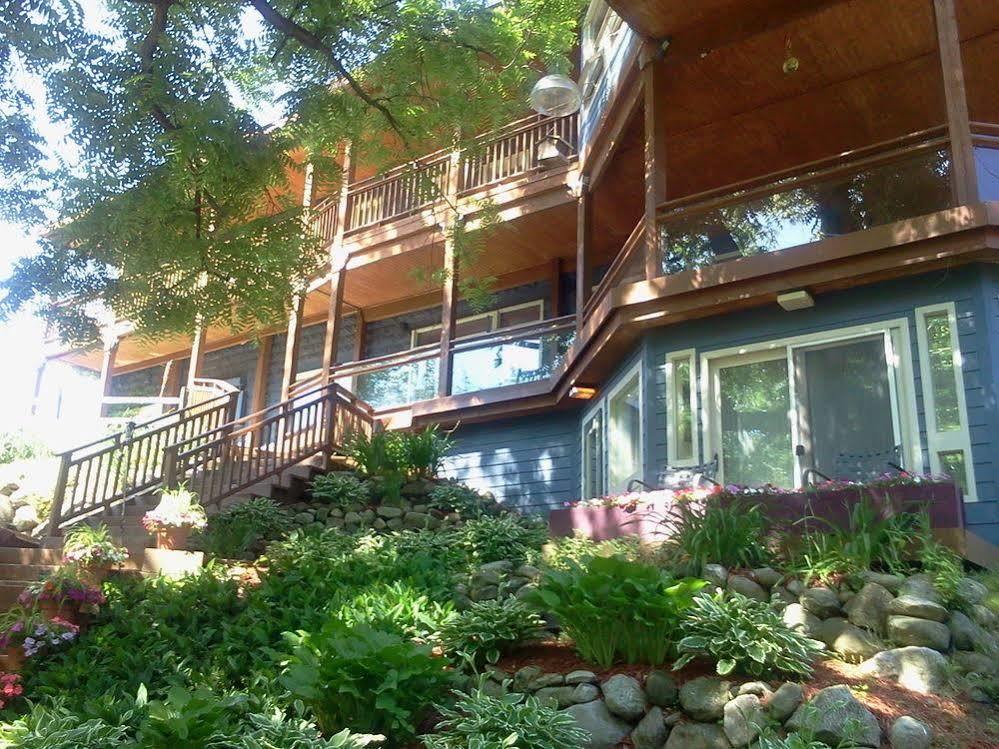 Stone Waters Inn Bellaire Luaran gambar