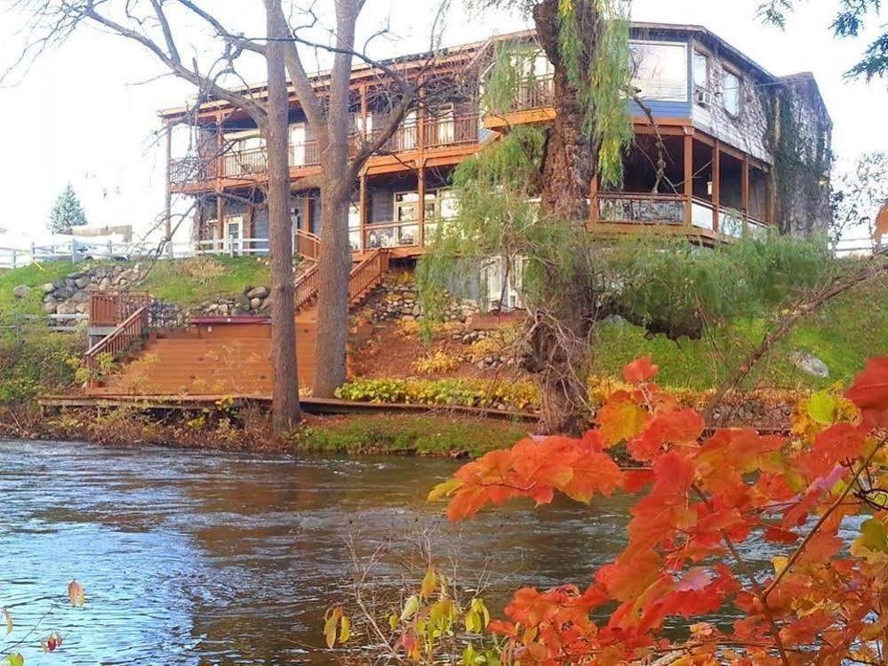 Stone Waters Inn Bellaire Luaran gambar