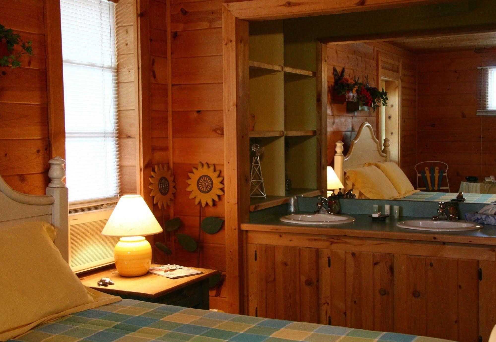 Stone Waters Inn Bellaire Luaran gambar