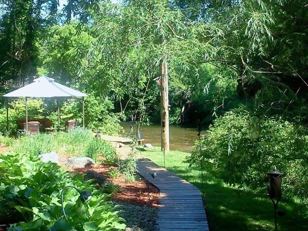 Stone Waters Inn Bellaire Luaran gambar