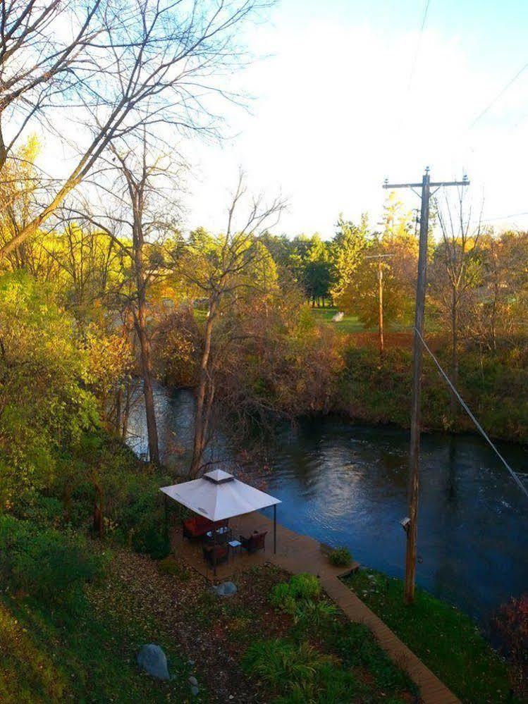 Stone Waters Inn Bellaire Luaran gambar