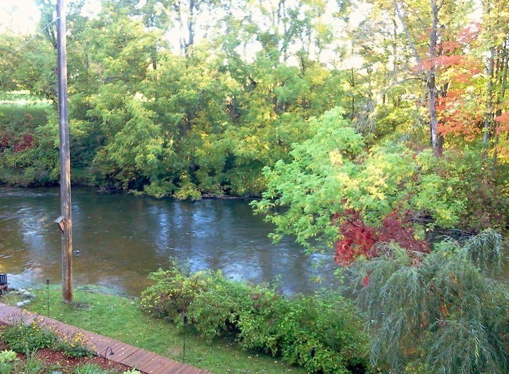 Stone Waters Inn Bellaire Luaran gambar